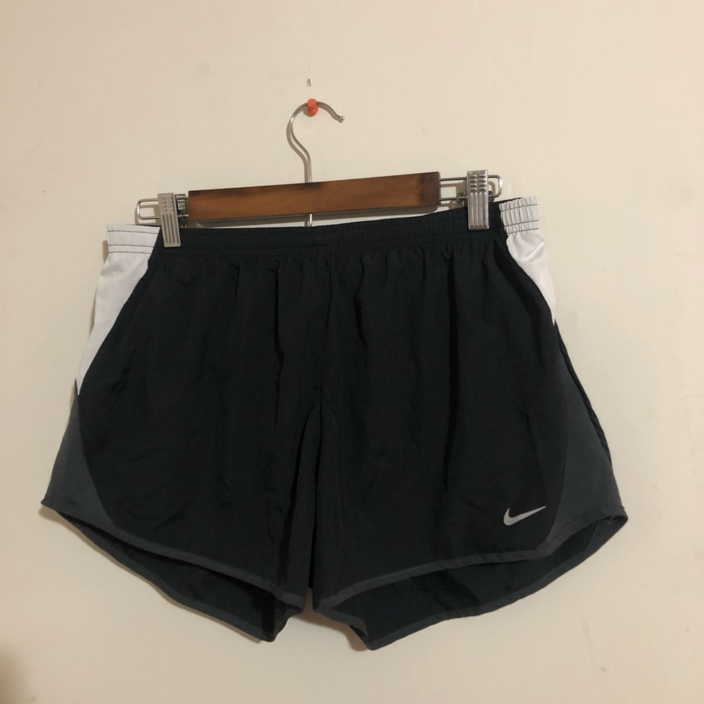 Black Nike shorts